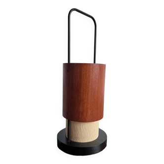 Scandinavian lantern lamp to table