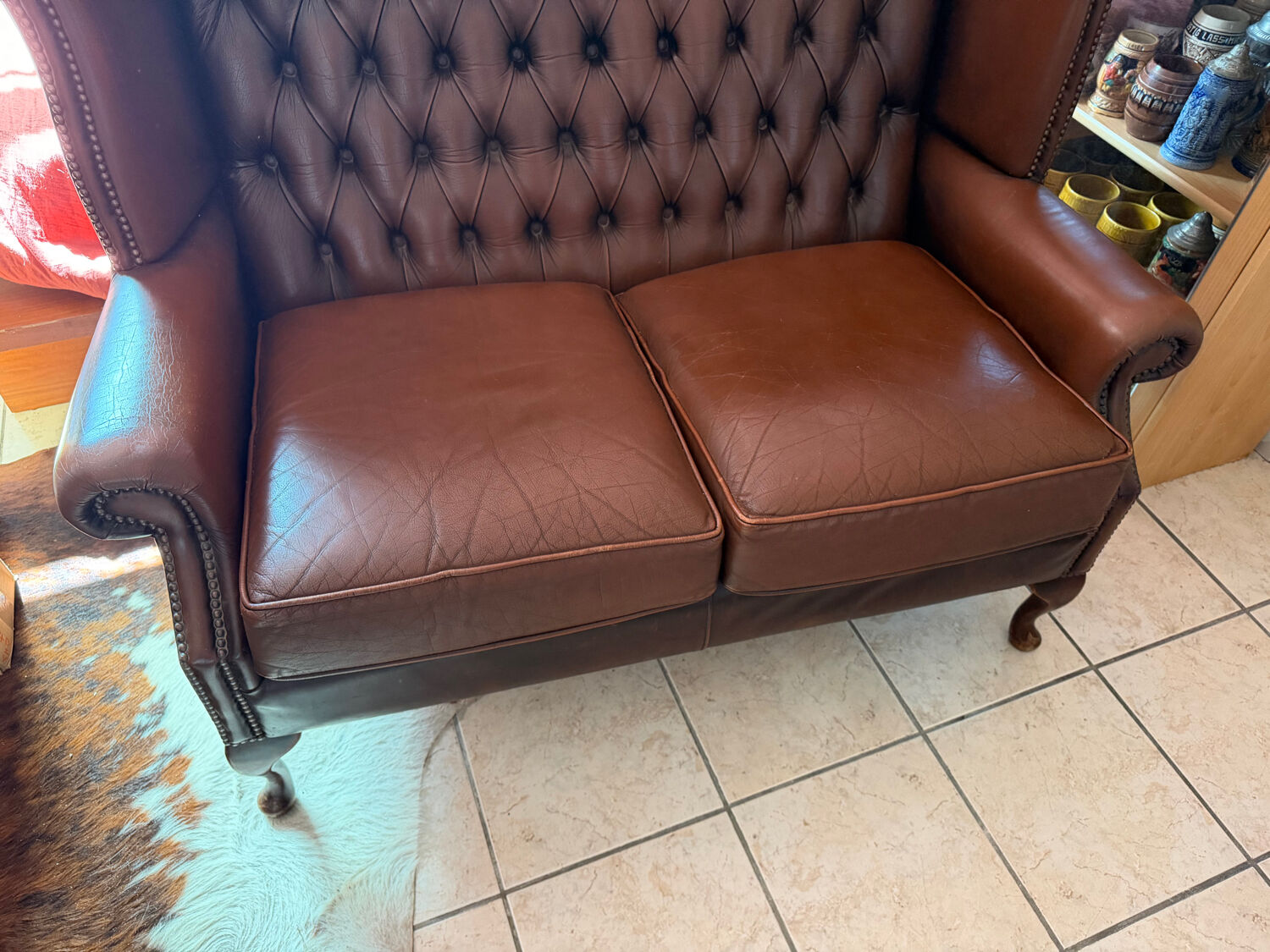 Chesterfield 2-seater Queen Anne sofa