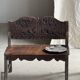 Mini banc à dossier sculpté à motif d'oiseaux stylisés H58 L61