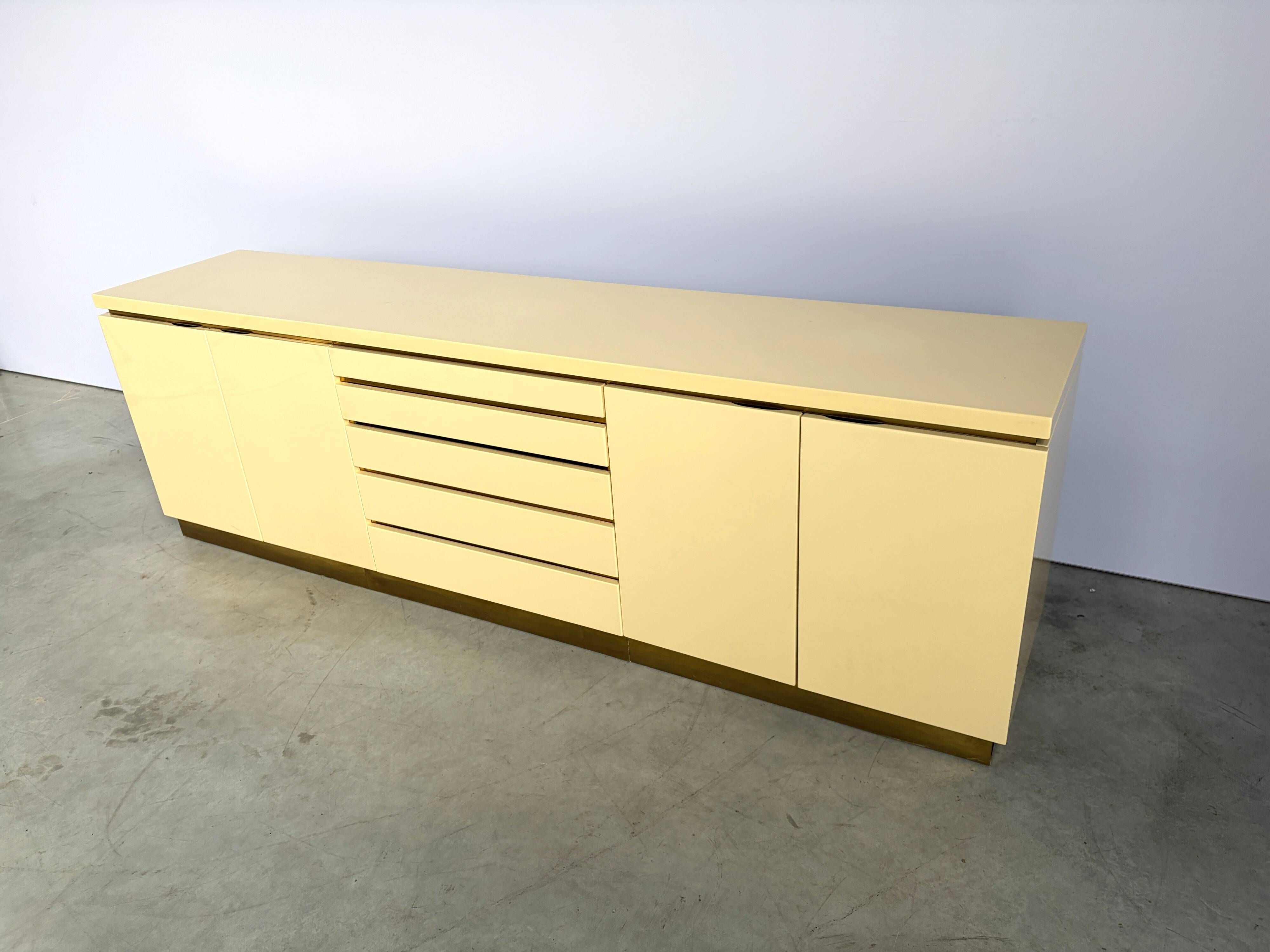 Brass and lacquer credenza by Jean Claude Mahey, 1970s