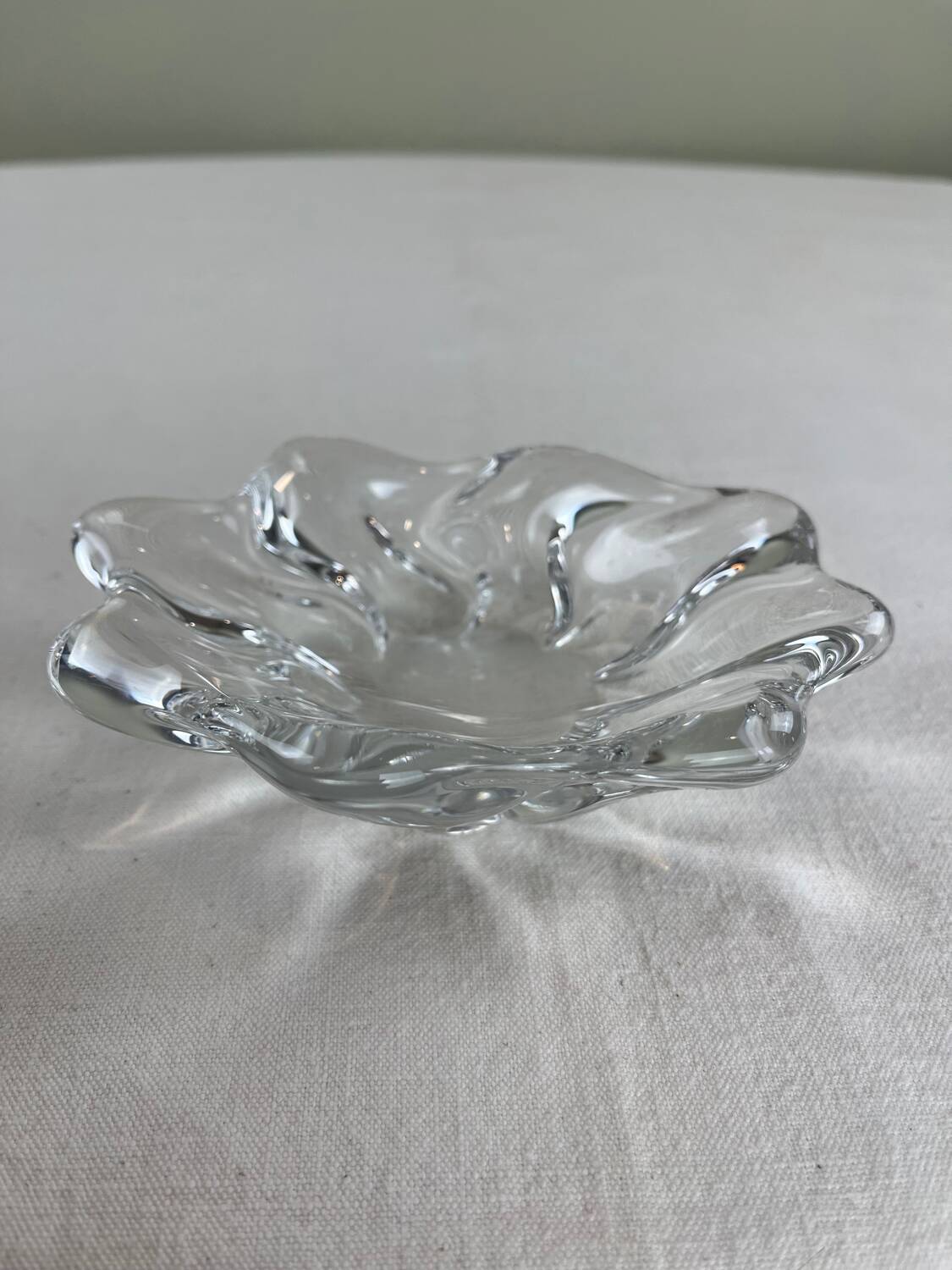 Wavy bowl Daum