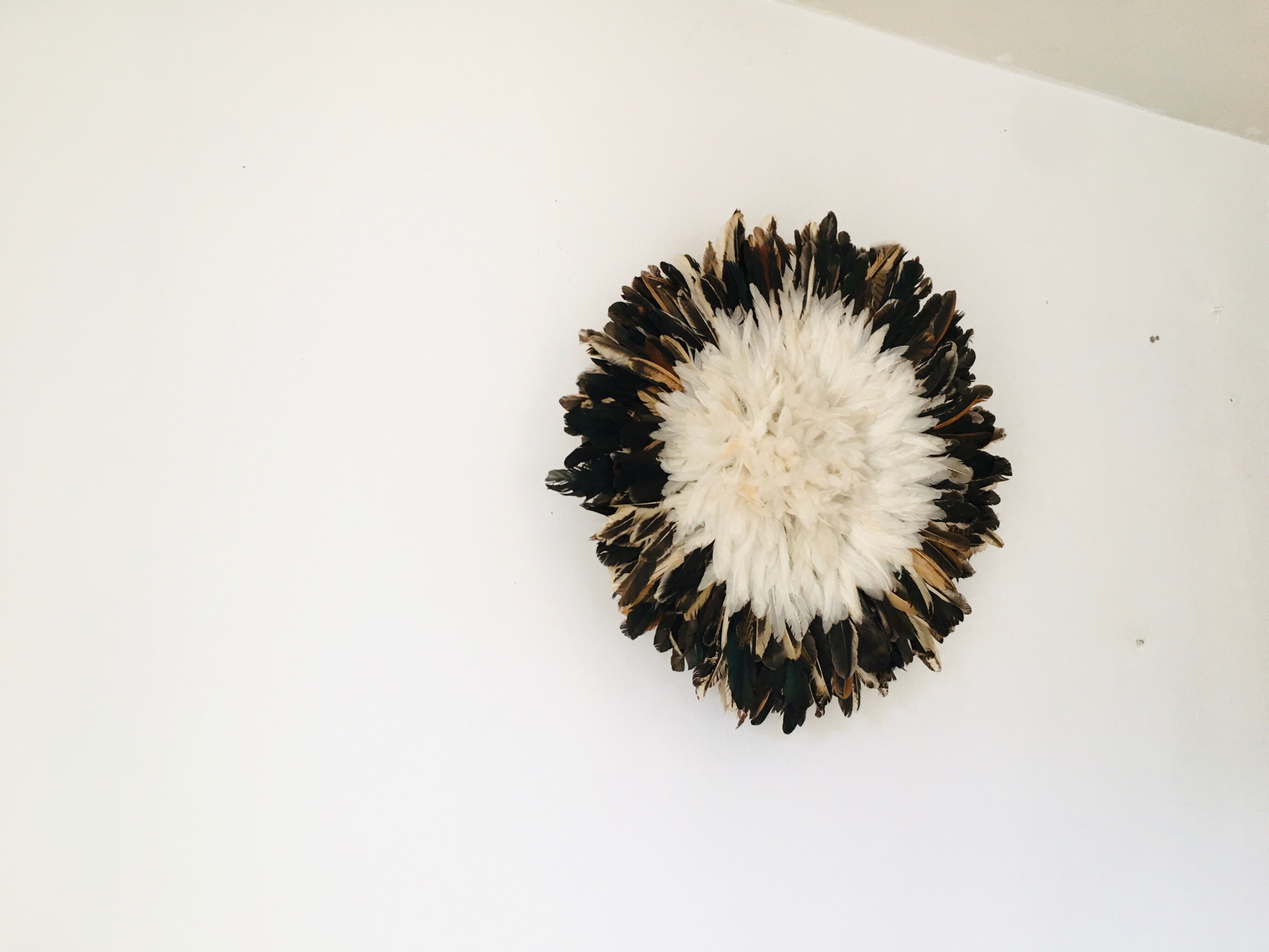 Jujuhat white black 55 cm