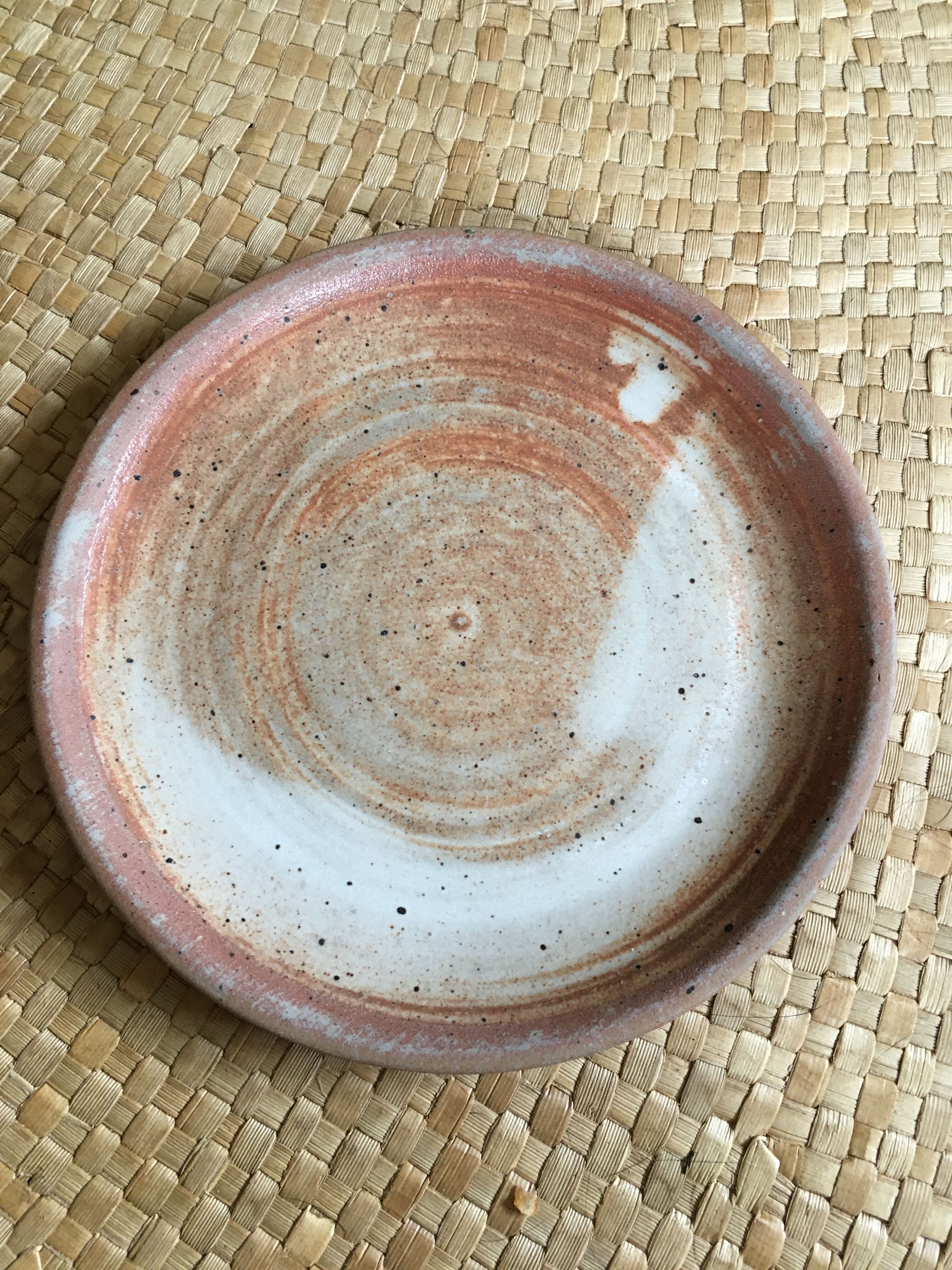 Series of 6 dessert plates in sandstone