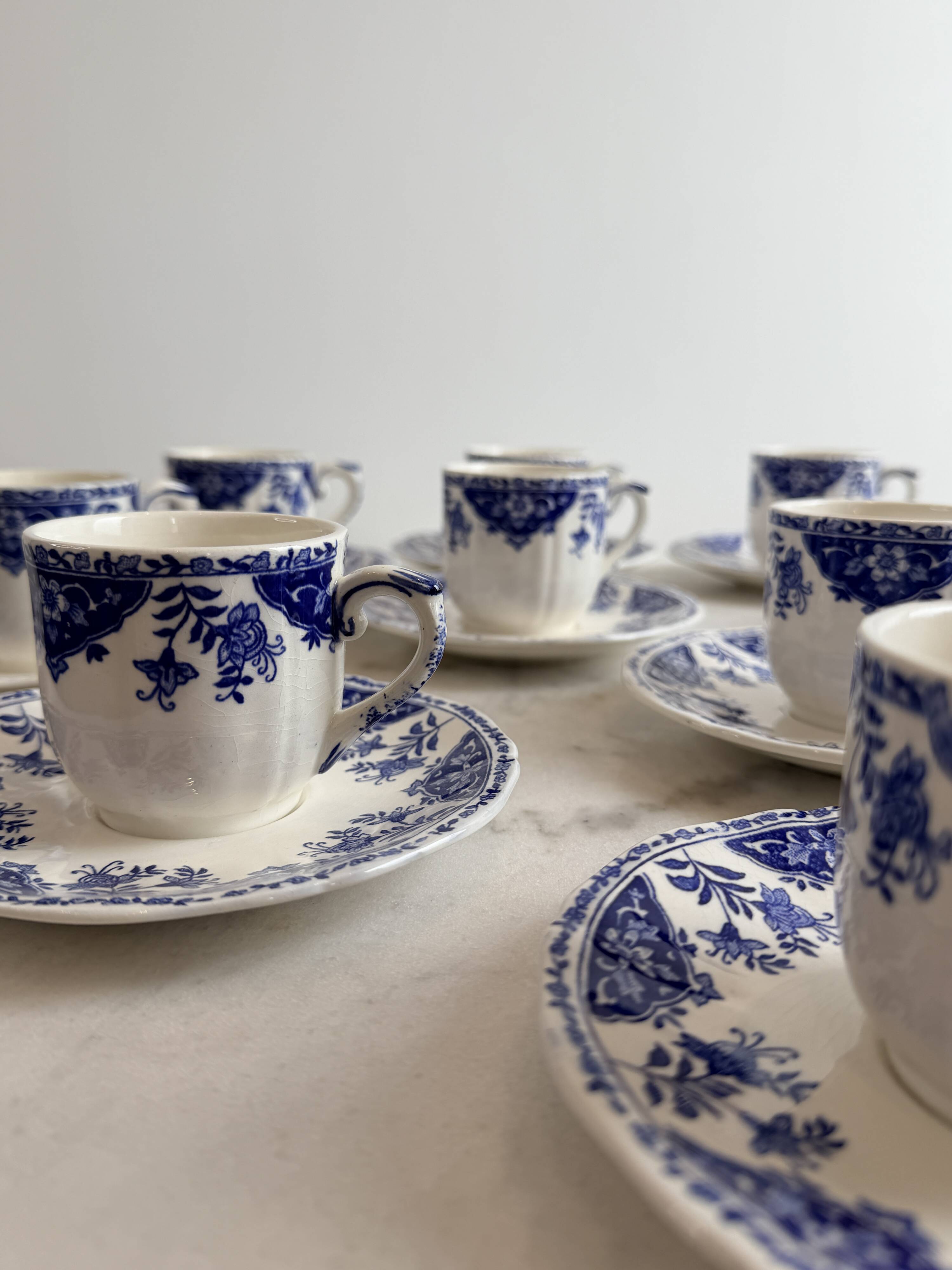 Set of 10 coffee/espresso cups - Gien - Ironstone