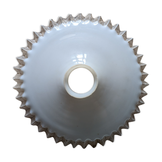 White opaline suspension