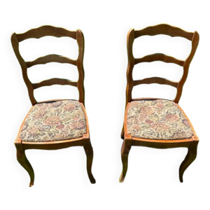 lot de deux chaises capitonnées