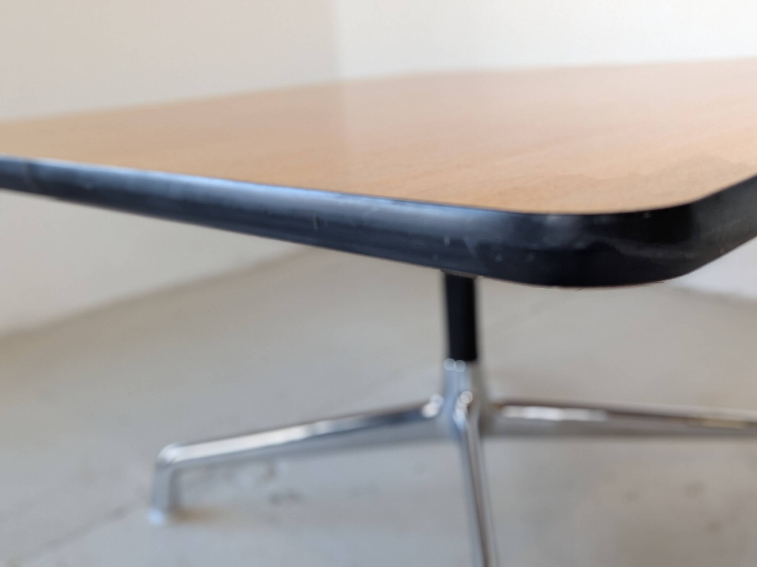 Design coffee table by Charles and Ray Eames for Herman Miller.