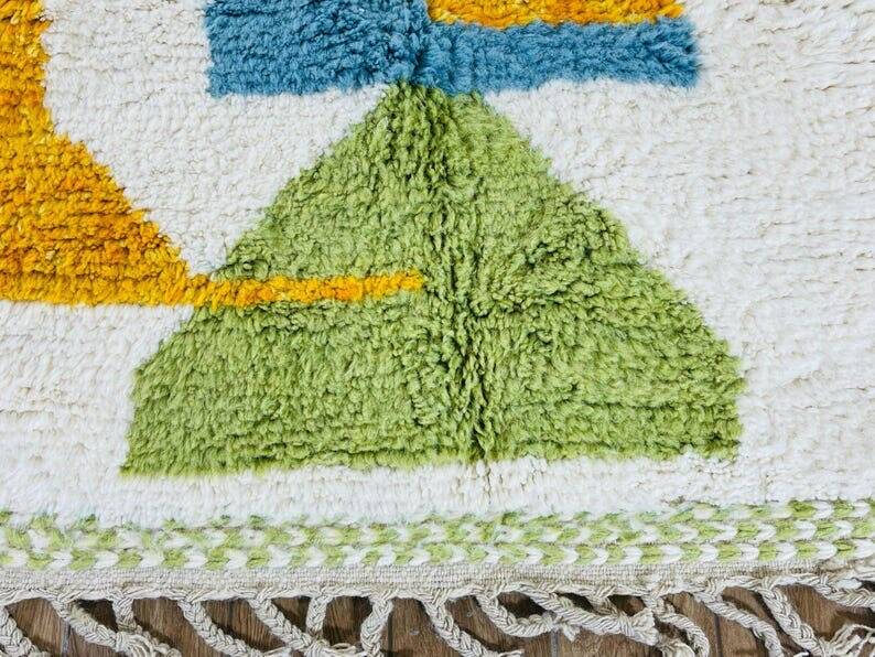 Authentic handwoven Beni Ourain rug, size 1.5/2.5 m.