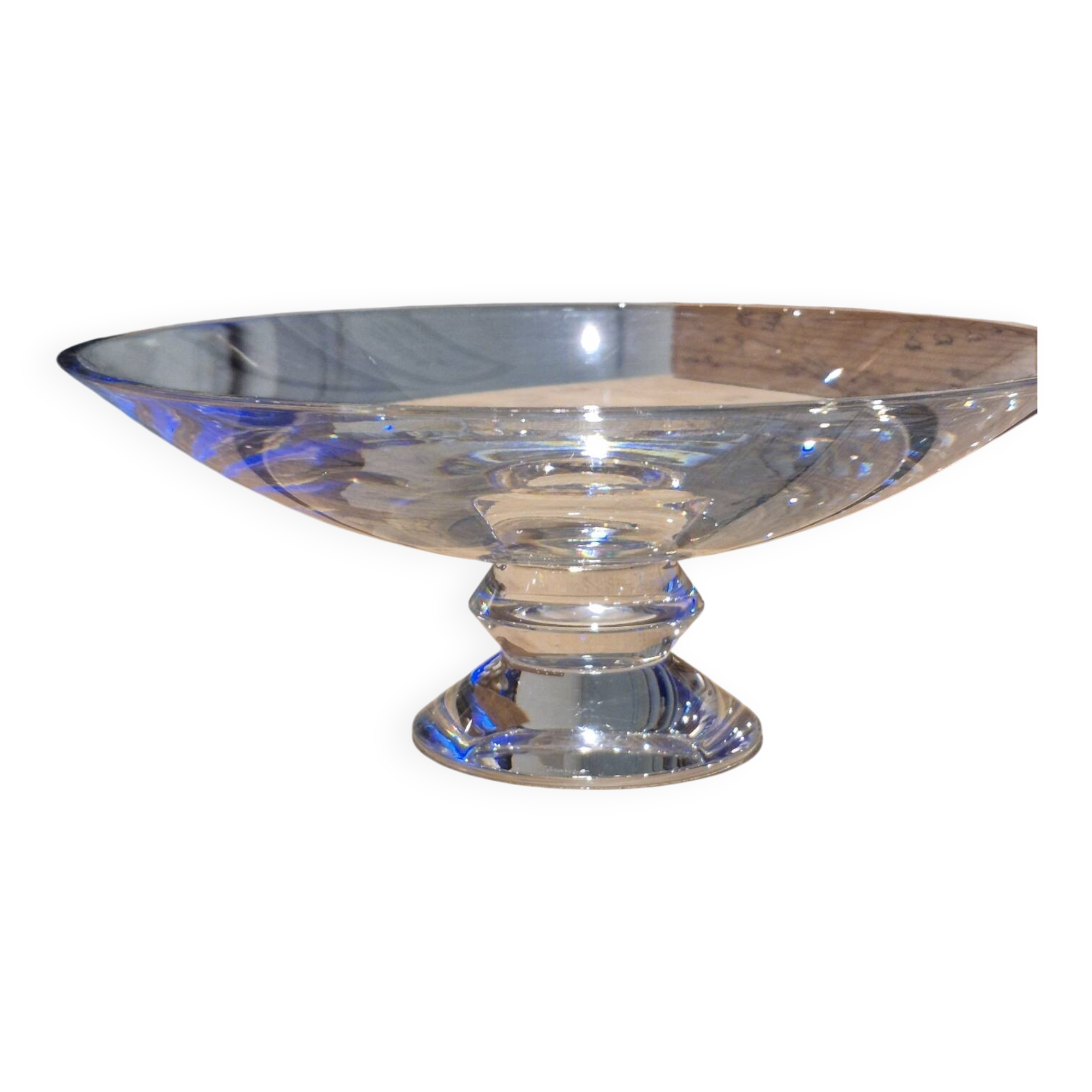 Large crystal bowl on a stand, signed Baccarat – Ø 25 cm