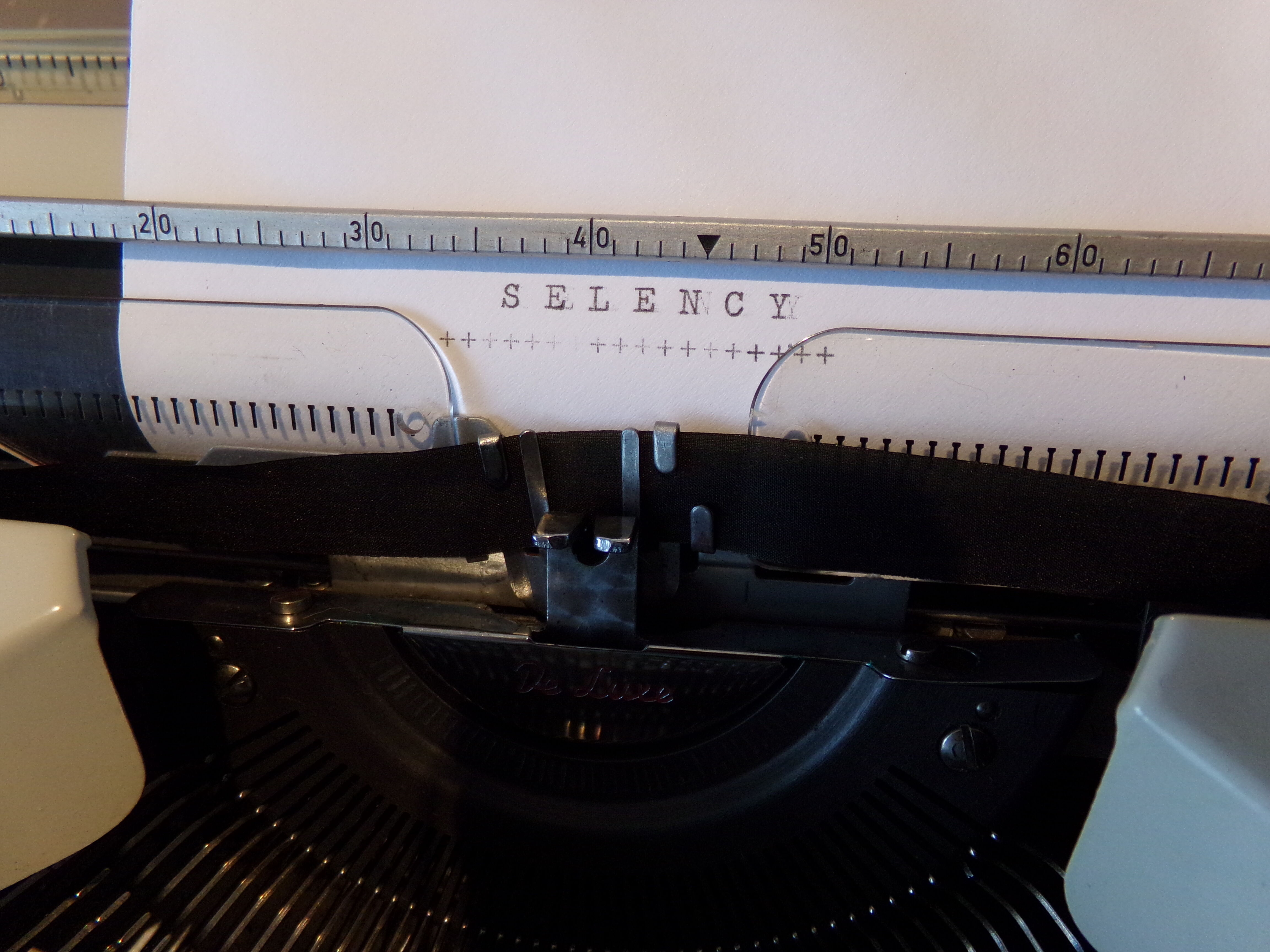 Olympia sf portable luxury typewriter with bag