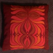 Vintage flower power/psychedelic cushion - 1970s