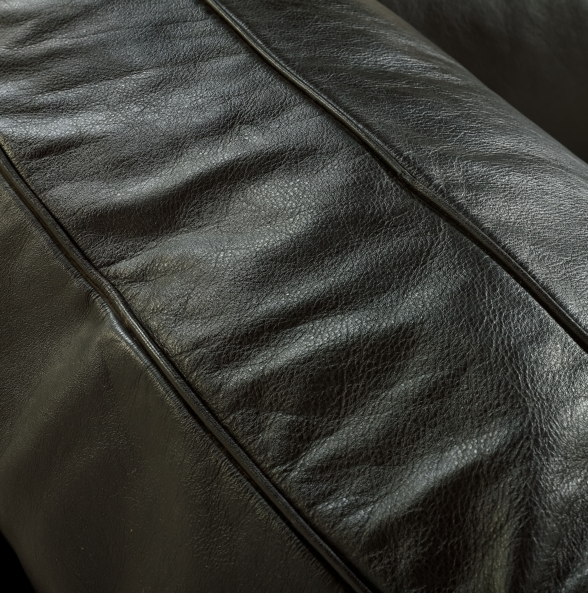 Poppy 2-seater leather sofa by Tito Agnoli for Poltrona Frau, 1970s