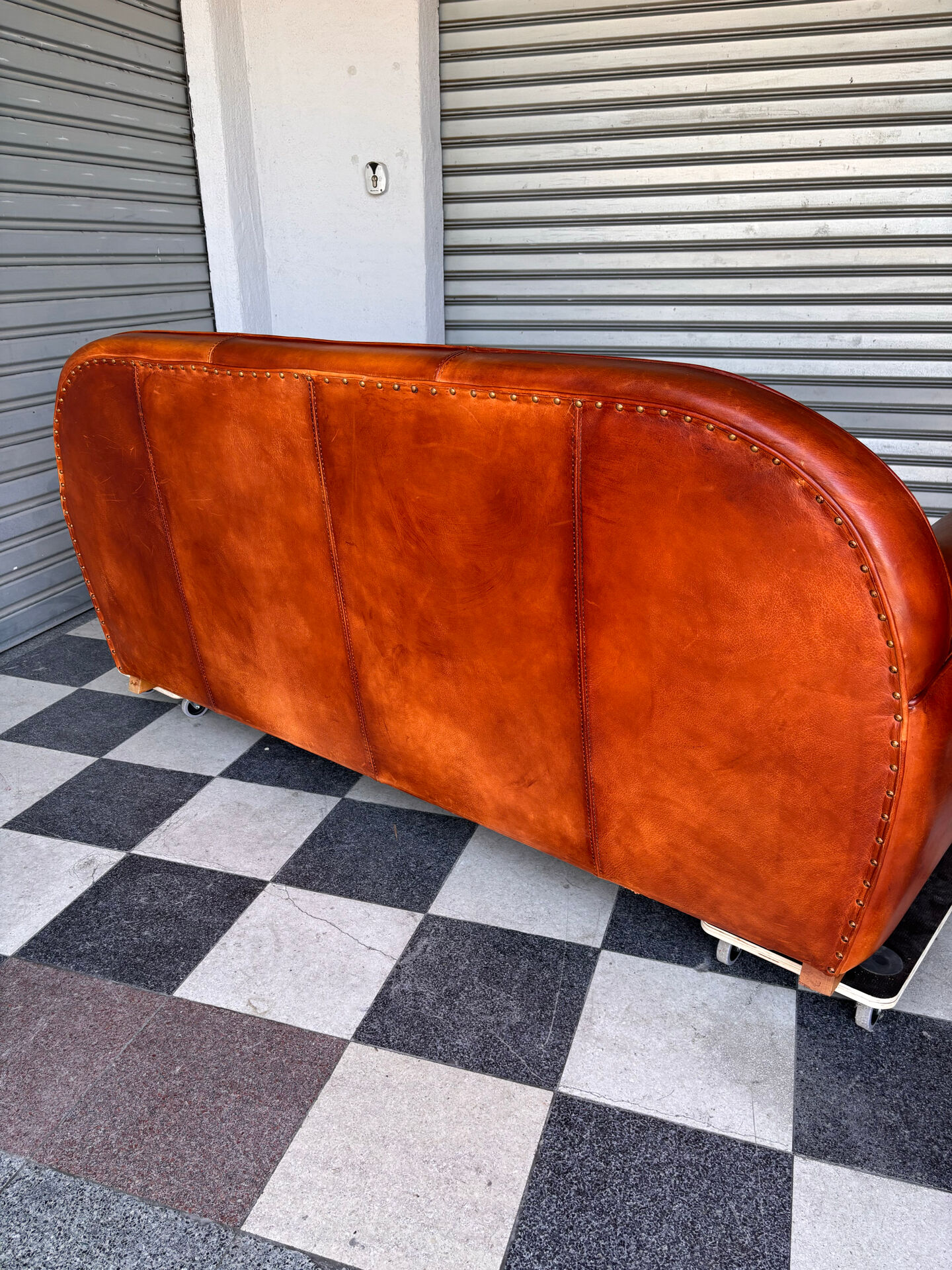 Canapé club vintage en cuir