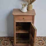 Nightstand in Walnut