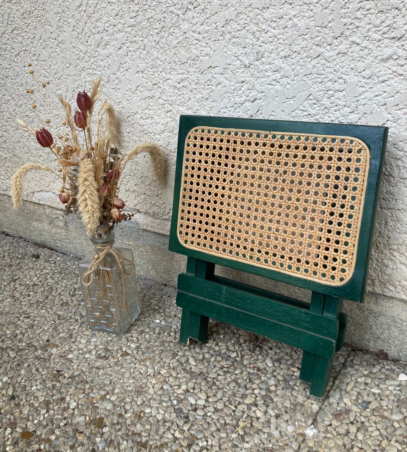Folding stool in vintage canning