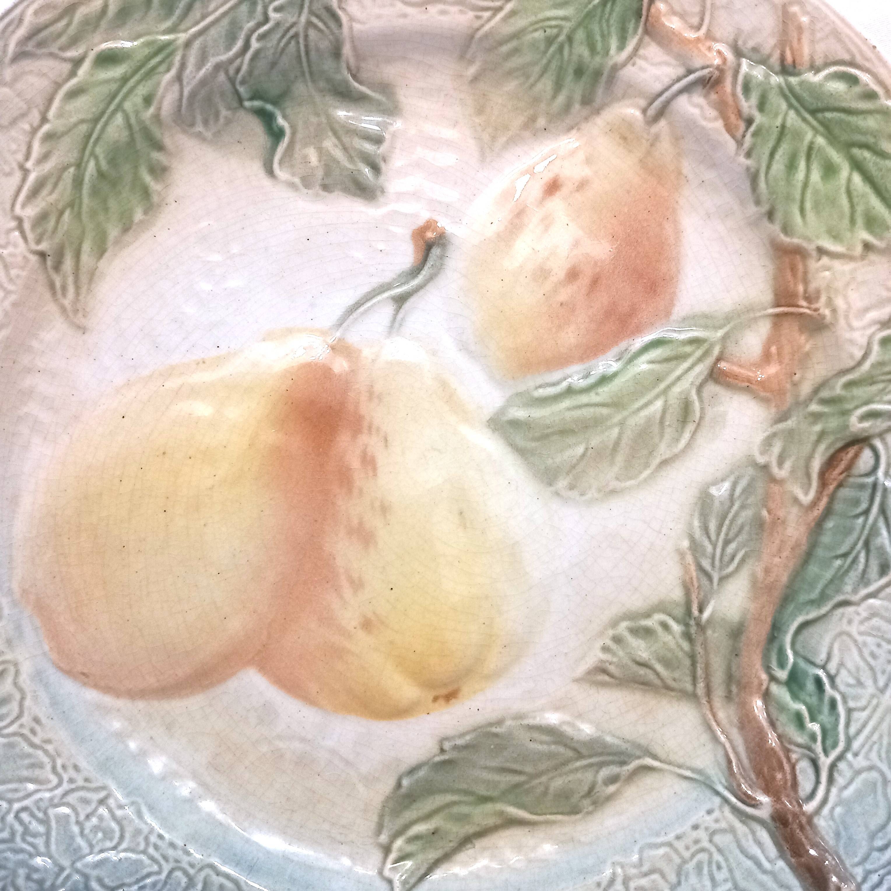 Old St-Clément barbotine plate