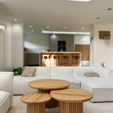 Round tables in solid oak