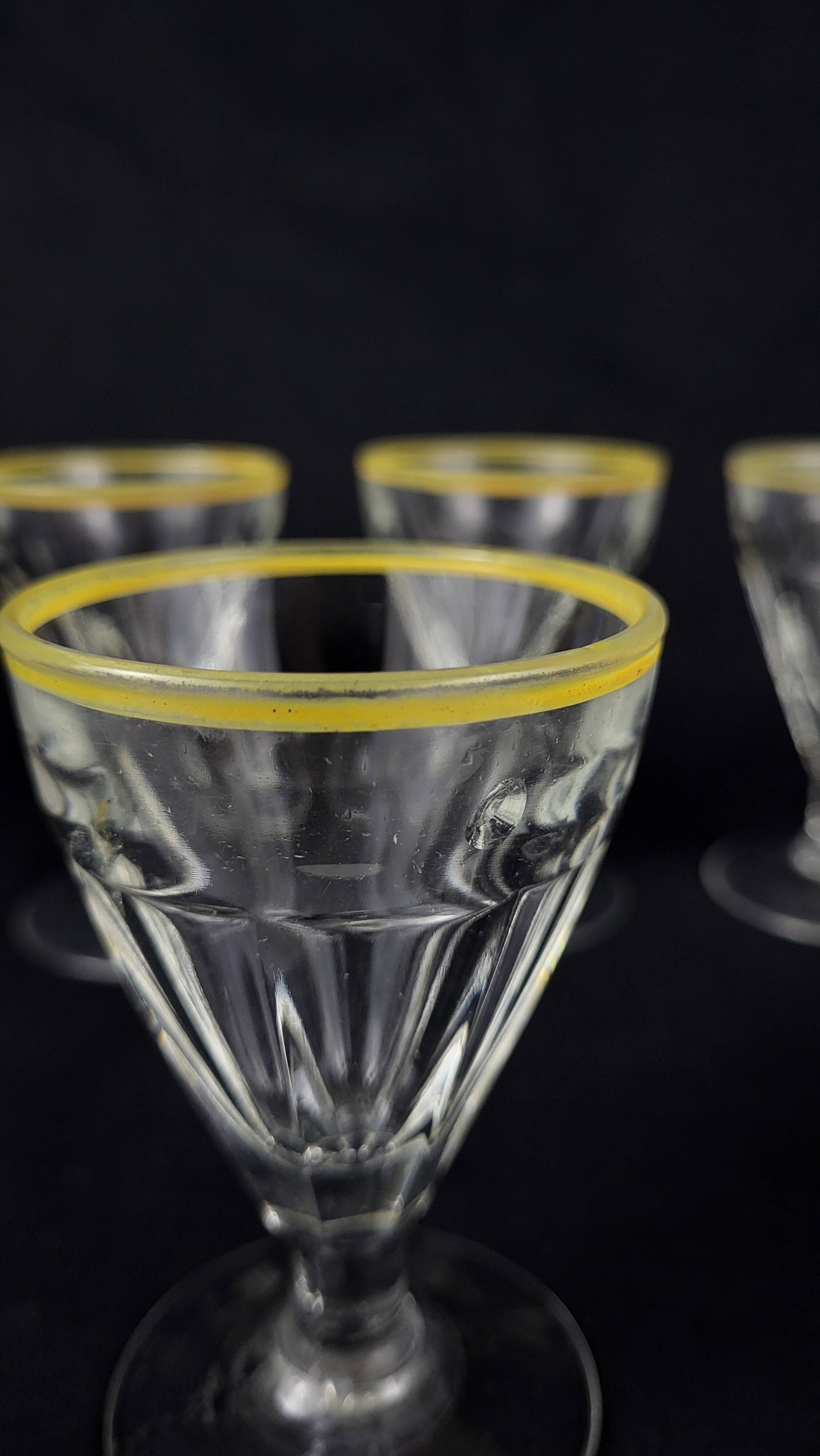Set of 9 wine glasses cooked bistro counter 1950s