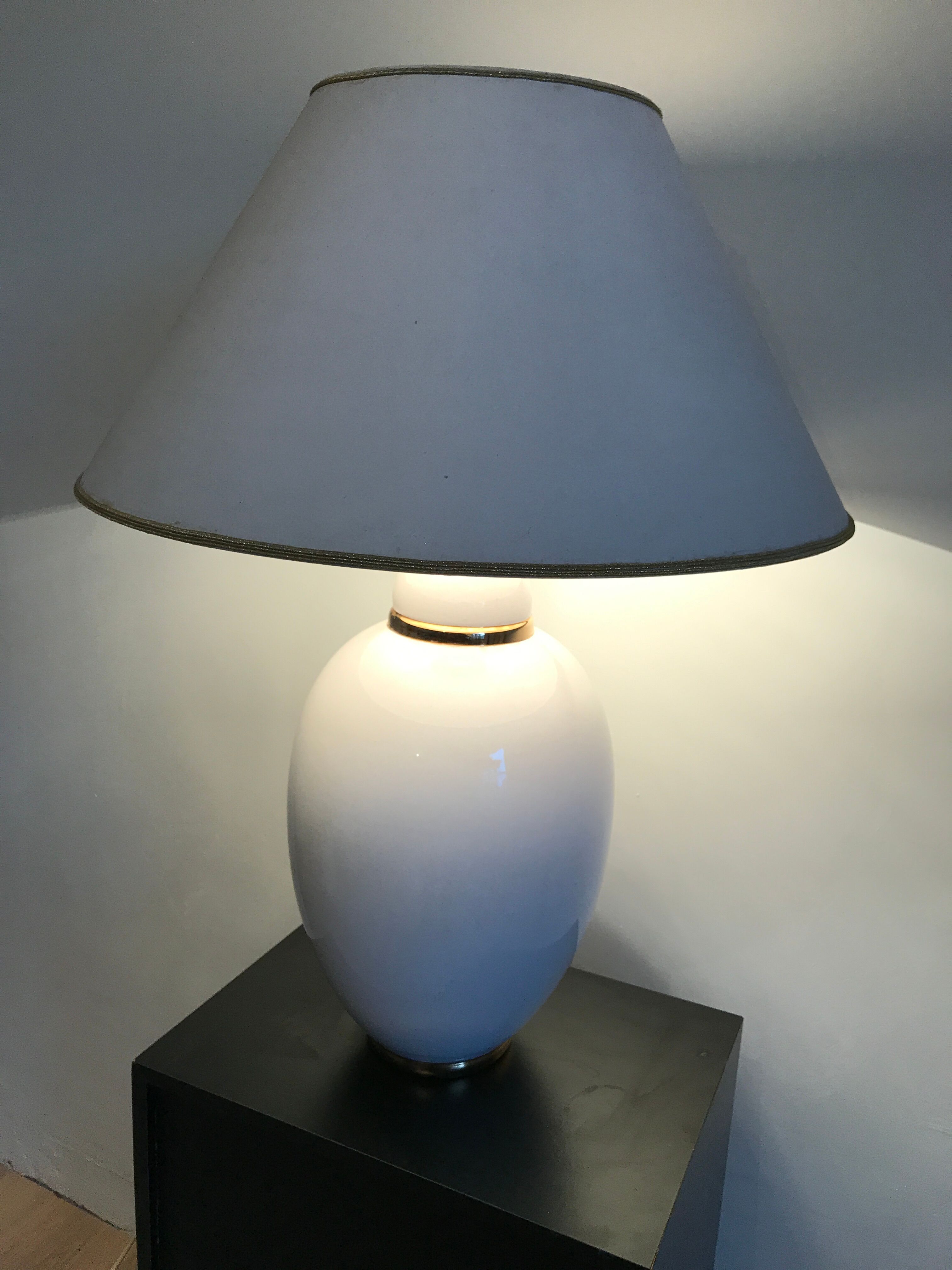 White ceramic lamp