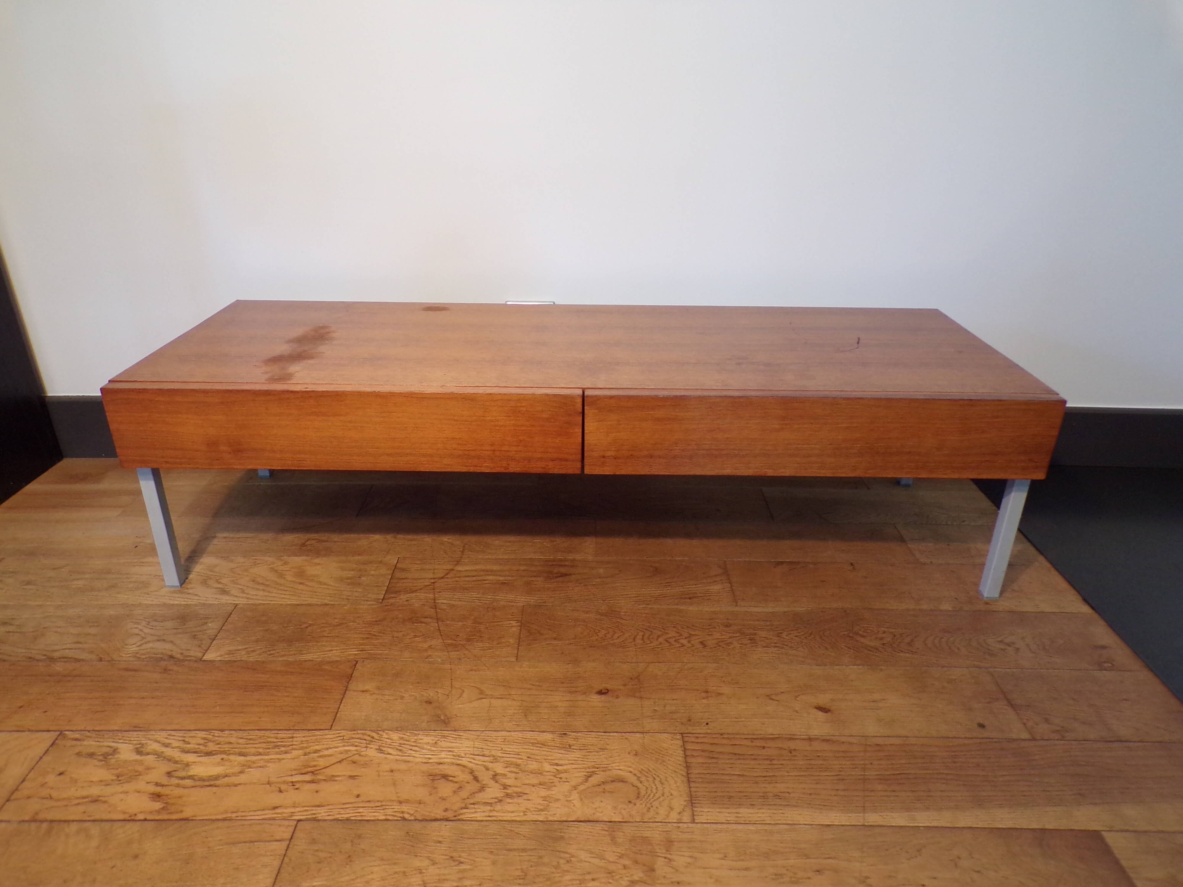 Low interlübke sideboard