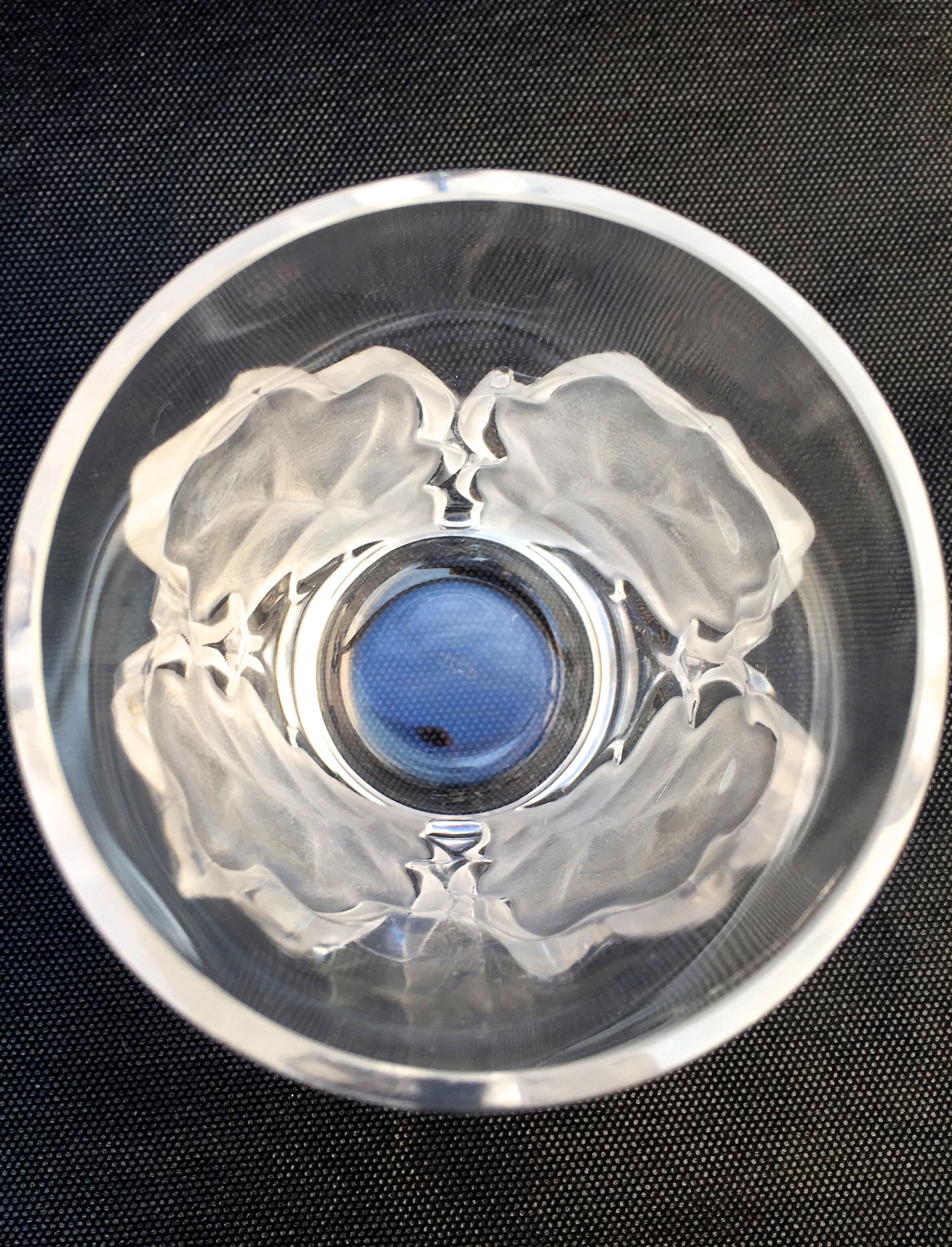 Lalique collection small vase crystal pattern art nouveau chene leaves