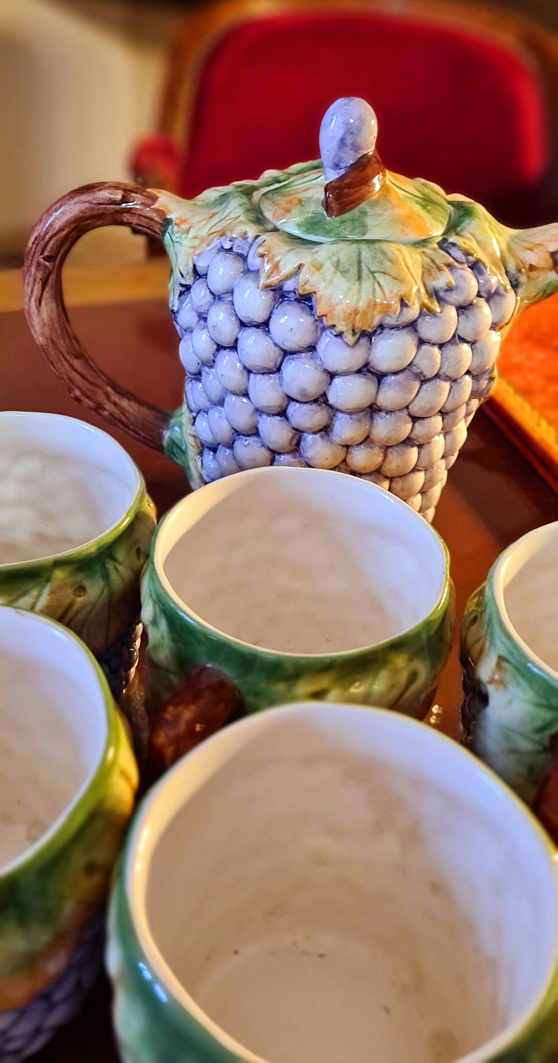 Set in Portuguese slip