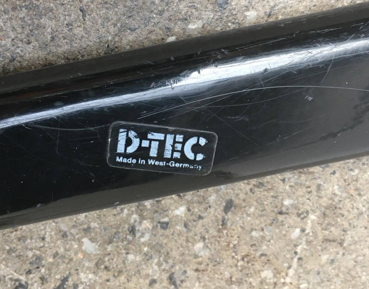 Postmodern vintage magazine rack by Markus Börgens for D-Tec, 1980s.