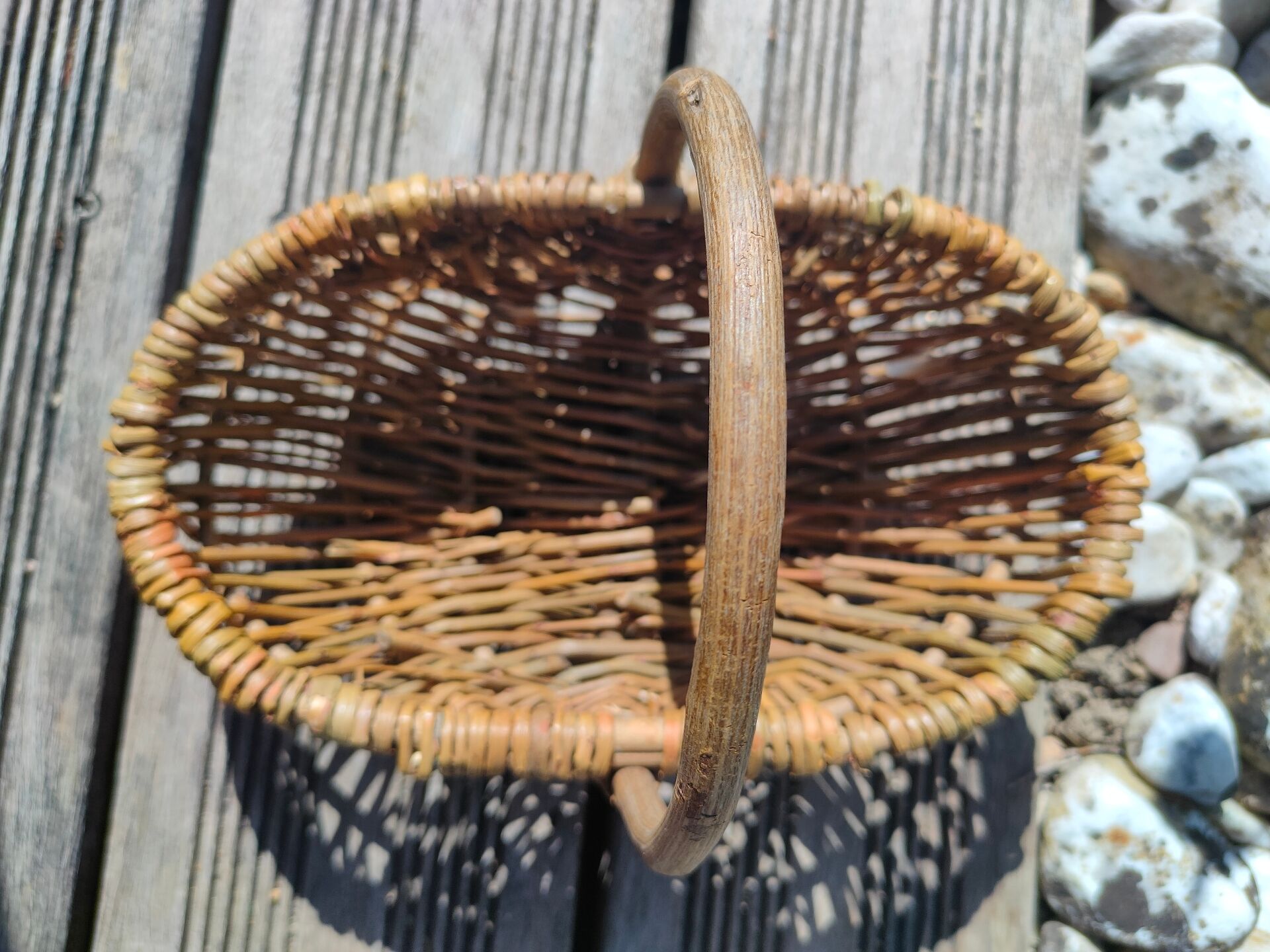 Country-style wicker basket