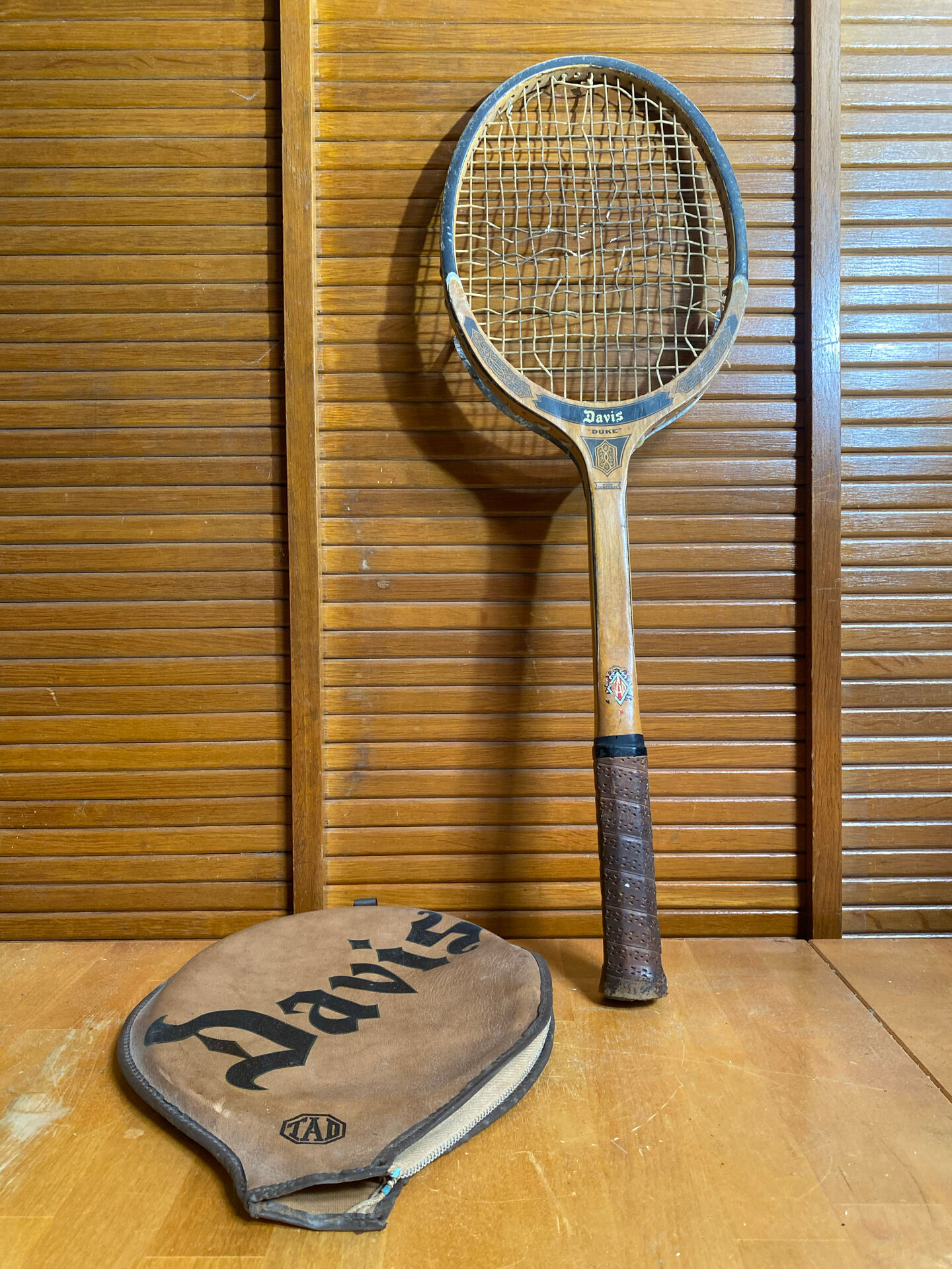 Vintage Tennis Racket DAVIS Duke Wood + Leather Case #E218
