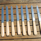 8 old bakelite / stainless steel dinner knives