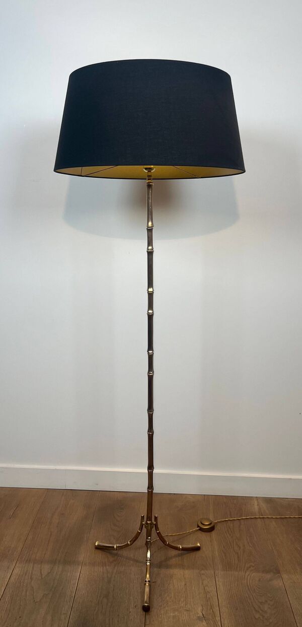 Lampadaire de parquet en bronze façon faux-bambou de la Maison Baguès