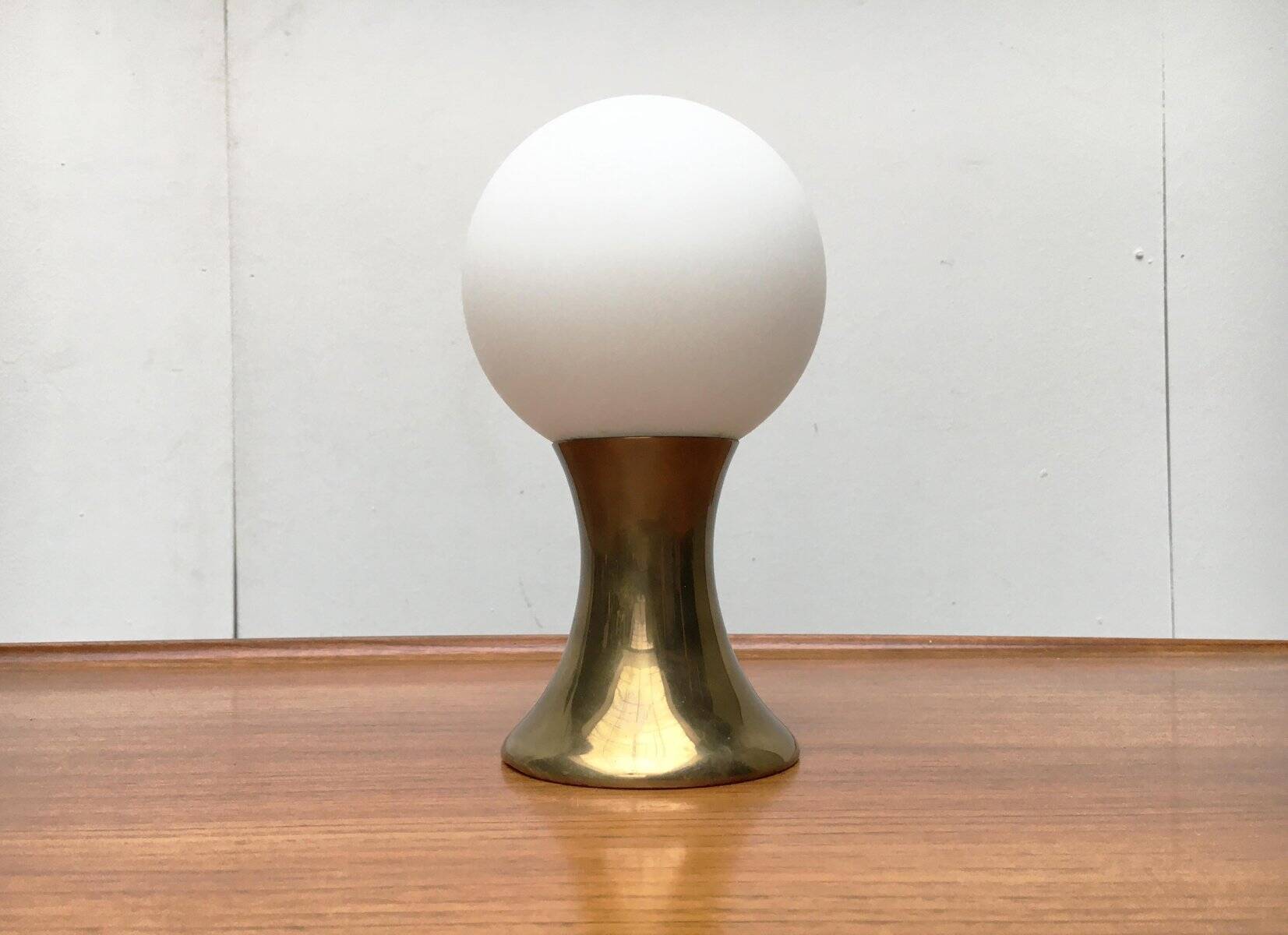 Lampe de table milieu du siècle
