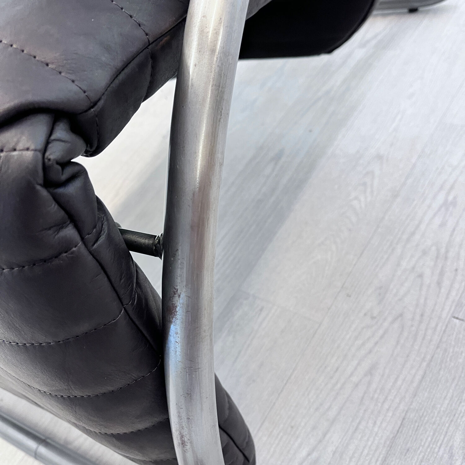 Leather lounge chair