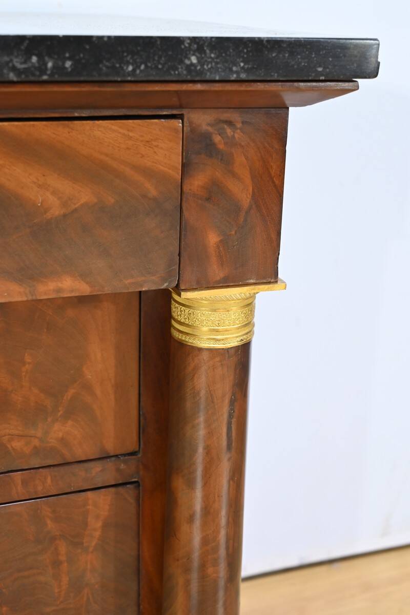 Mahogany chest of drawers, Empire period – Early 19th century