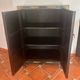 Magnifique cabinet chinois laqué noir et or