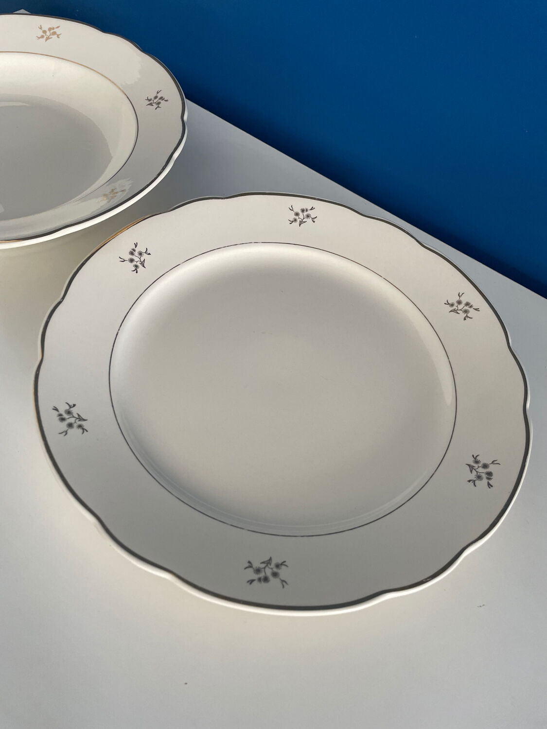 Set of 2 villeroy & boch serving dishes