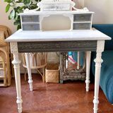 Small old romantic style desk
