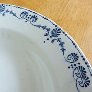 1 assiette creuse en terre de fer de Gien modèle Etrusque 221275