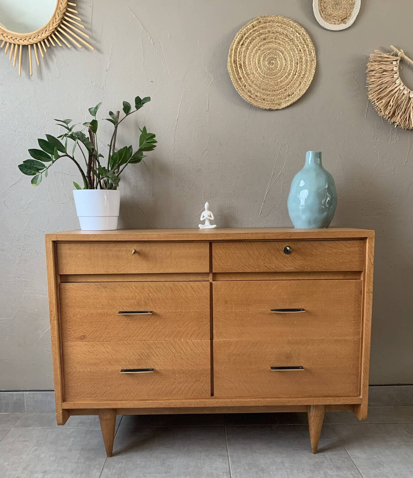 Large vintage 6-drawer chest of drawers from the 50s in oak.