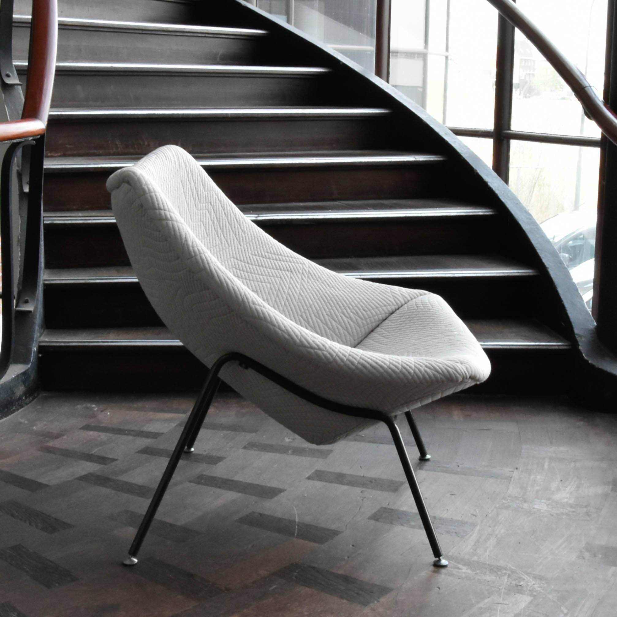 Fauteuil Oyster de  Pierre Paulin pour Artifort