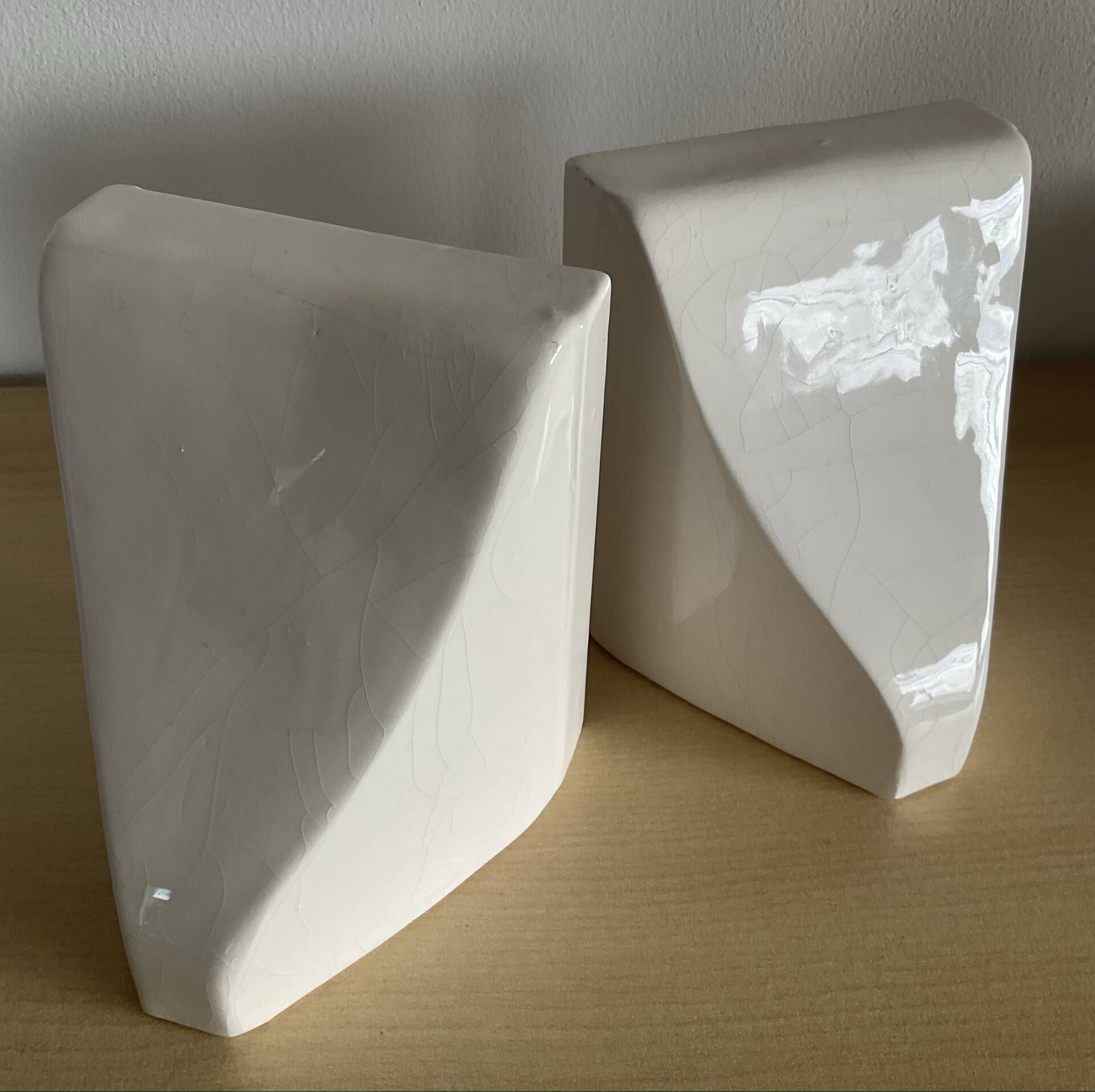 Vintage ceramic bookends pair