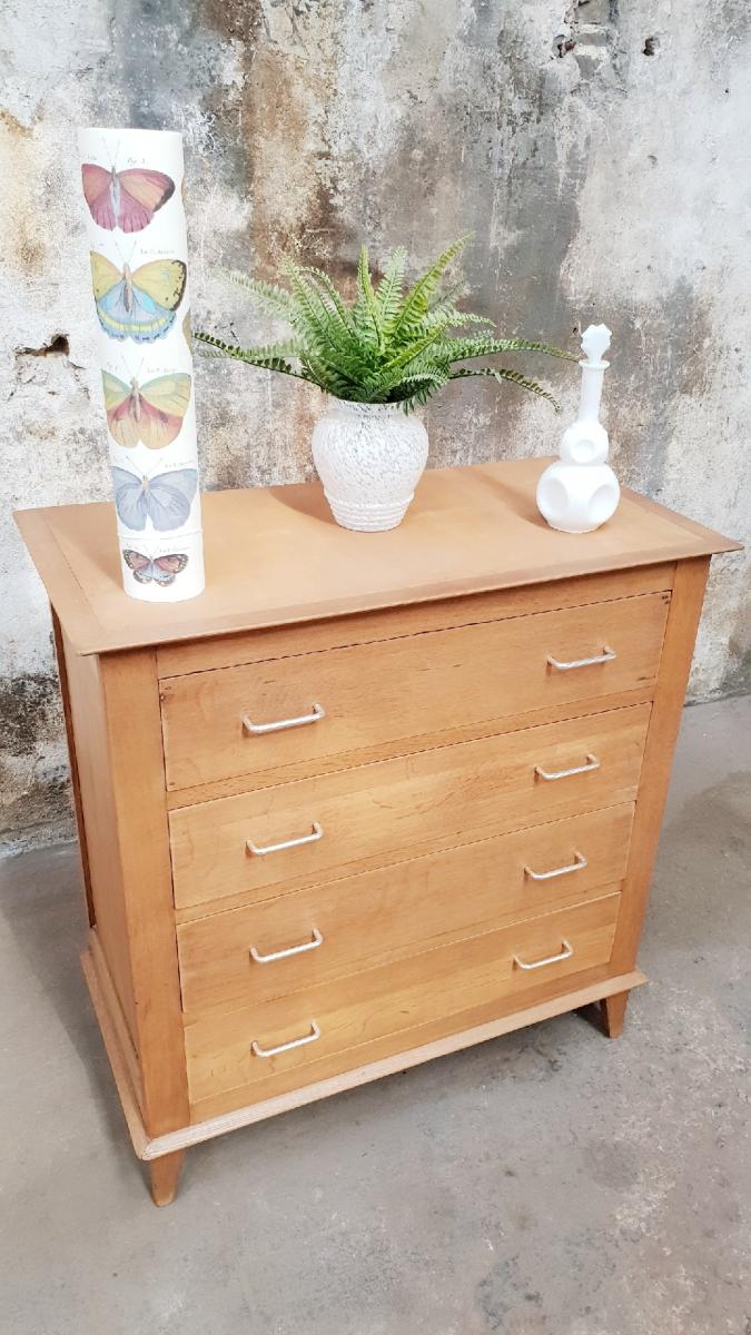 Vintage chest of drawers