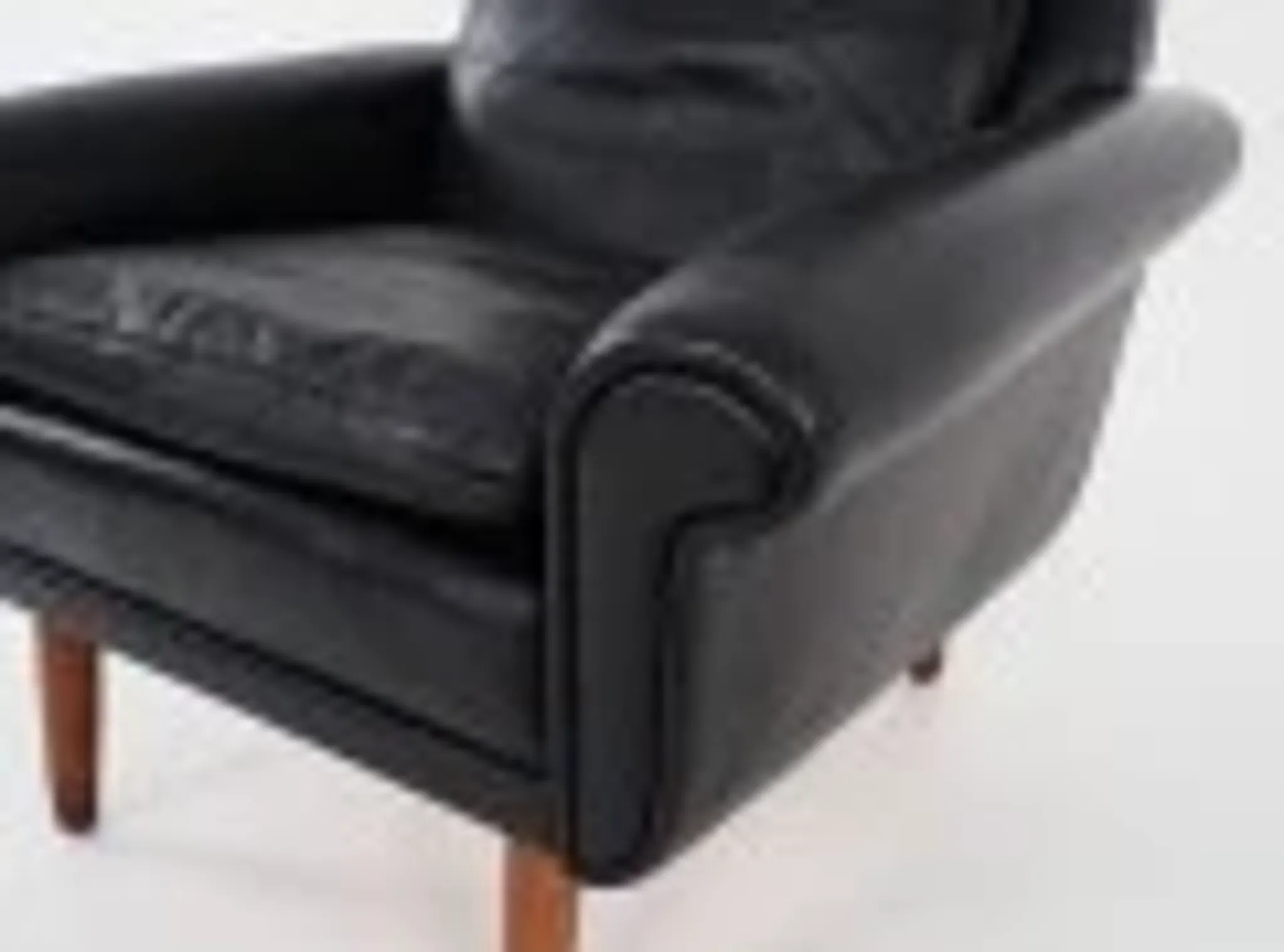 Fauteuil en cuir noir, design danois, années 1970, production : Danemark
