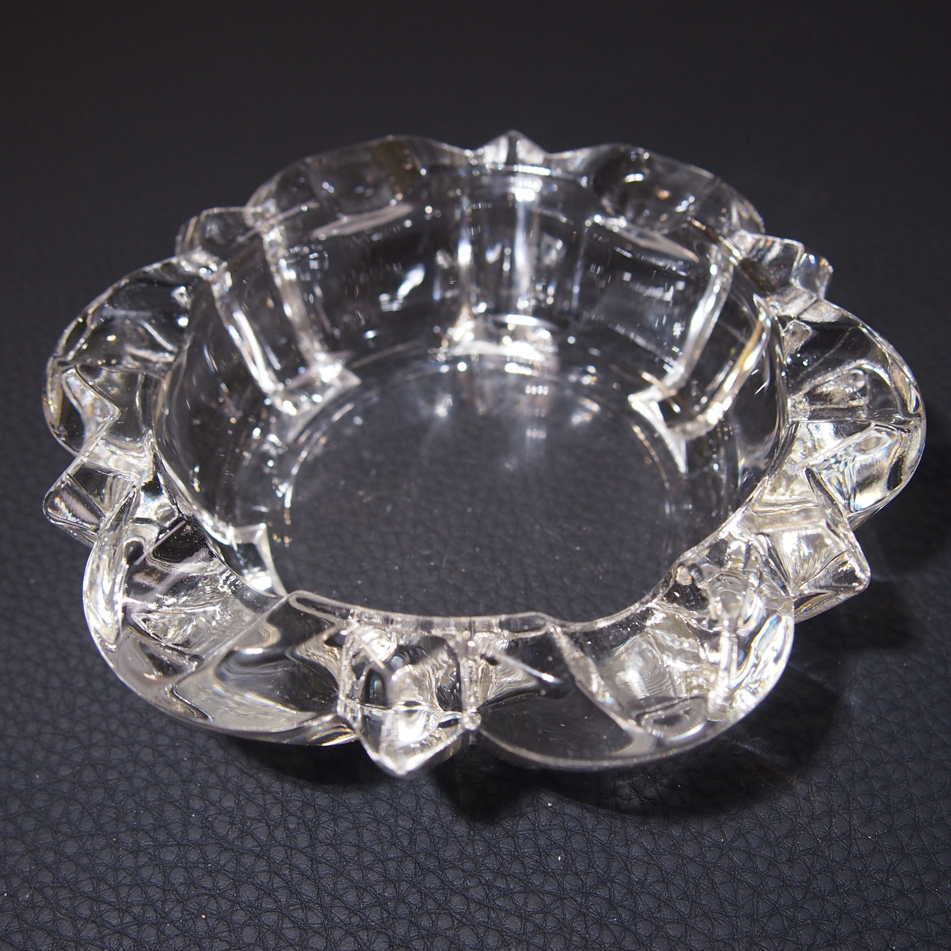 Cendrier en verre cristal