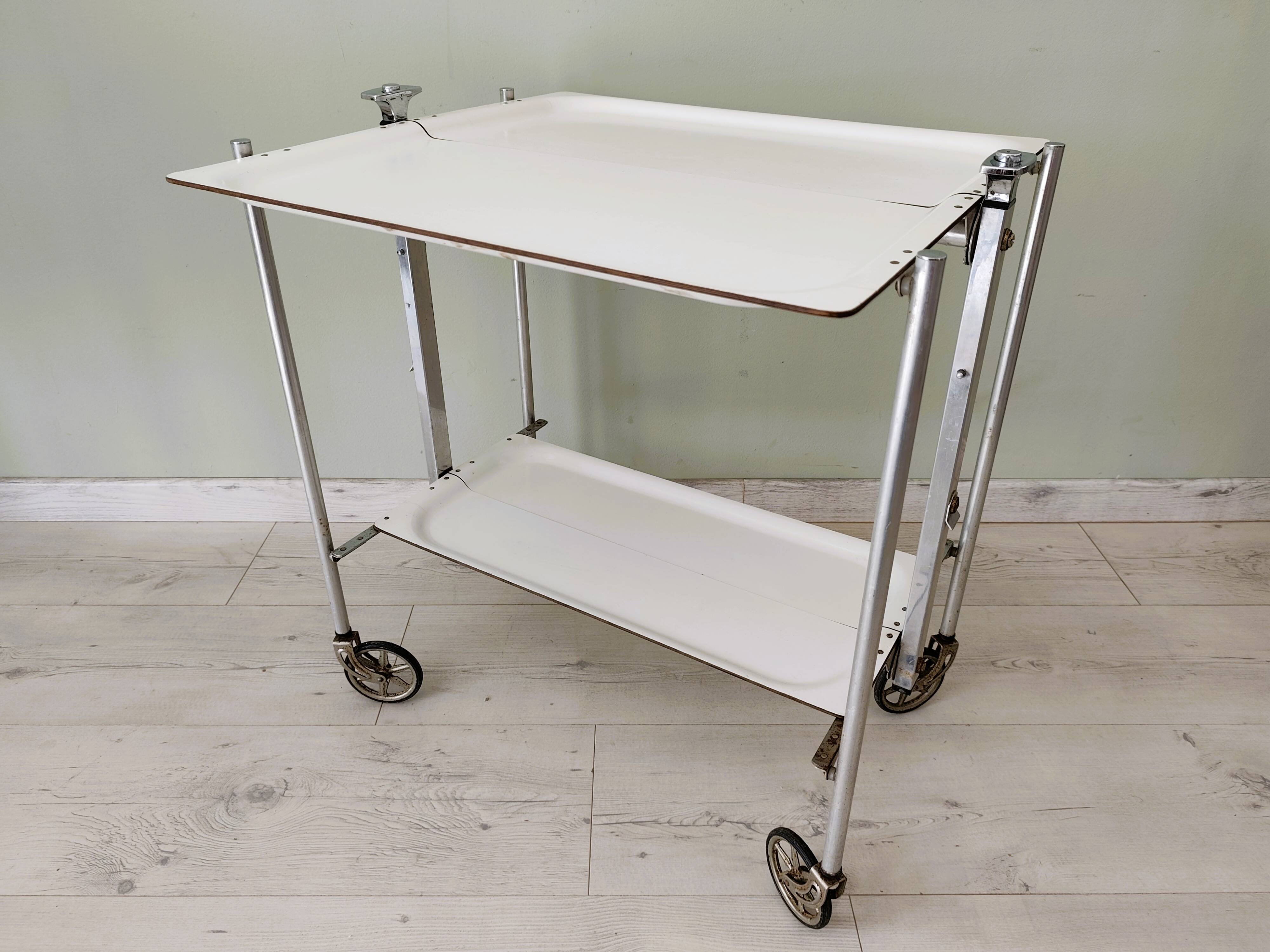 Desserte roulante estampillée MONOTEX