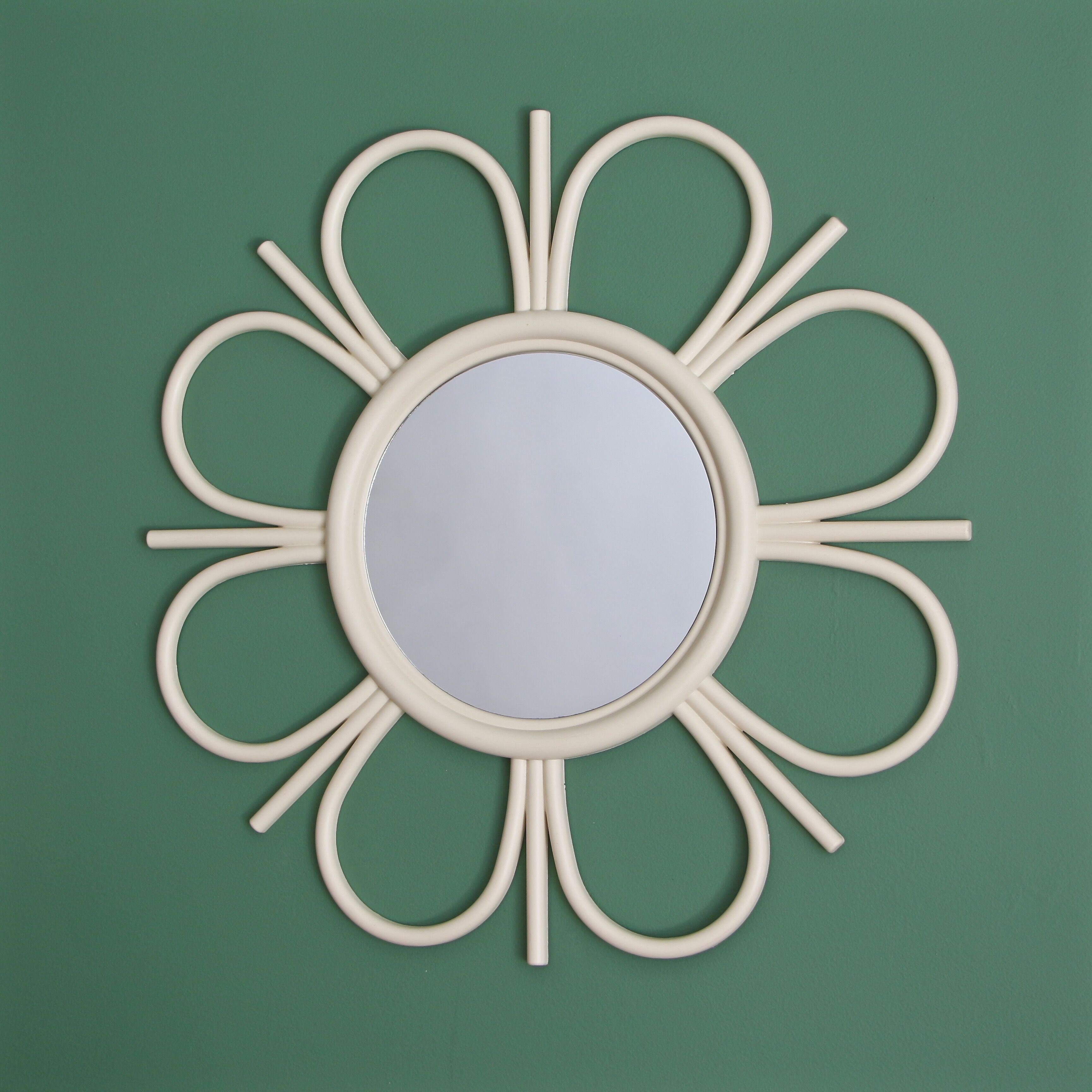 Plastic flower mirror