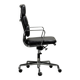 Chaise de bureau Charles & Ray Eames EA219 en chrome et cuir noir, Vitra