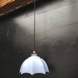 Blue opaline suspension