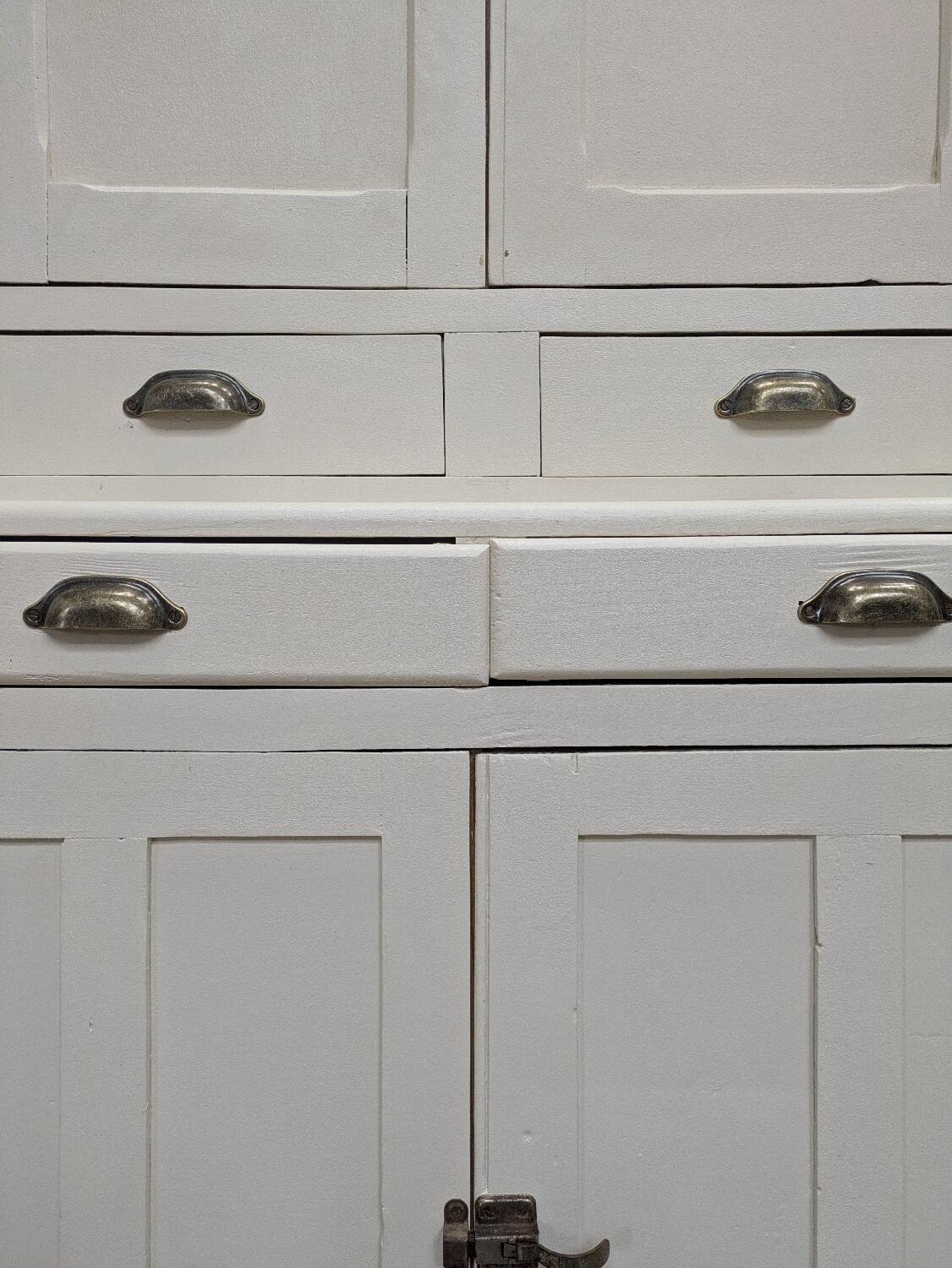 Parisian buffet 2-piece