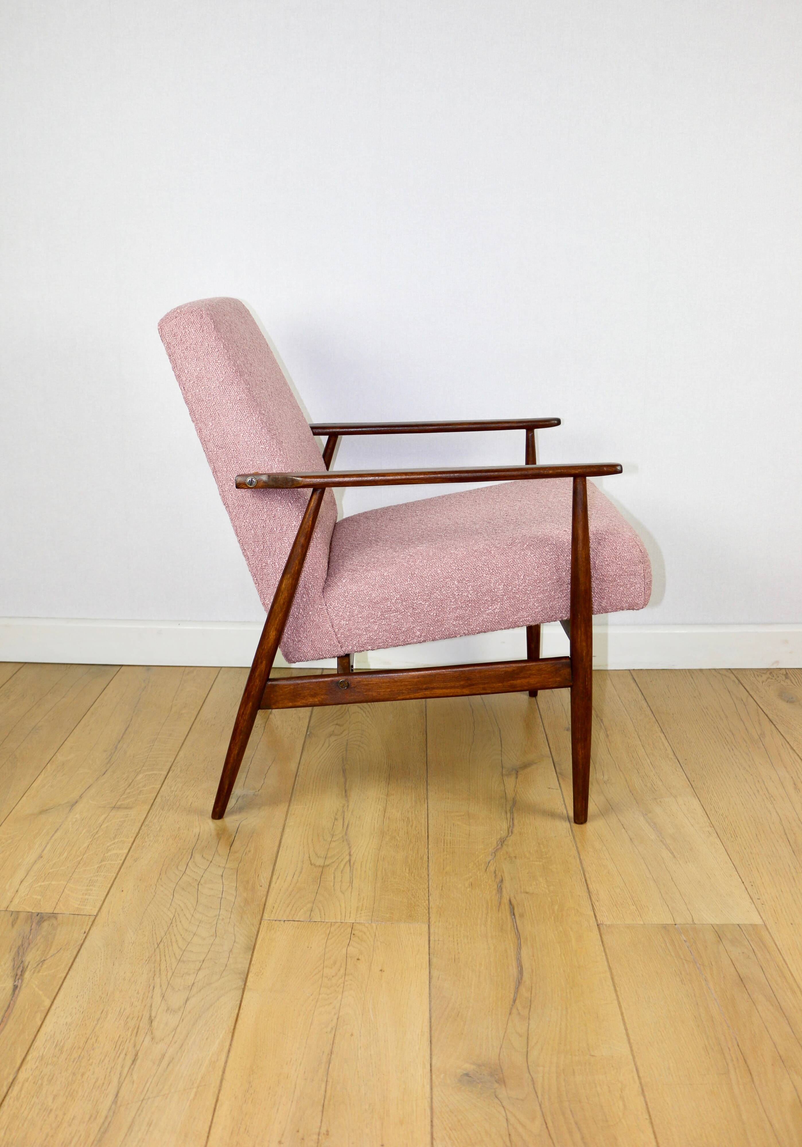 Fauteuil « Lis », années 1970, bouclé rose, design de Henryk Lis